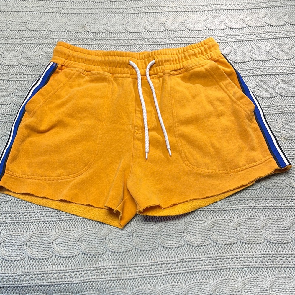 Urban outfitters, yellow cotton shorts